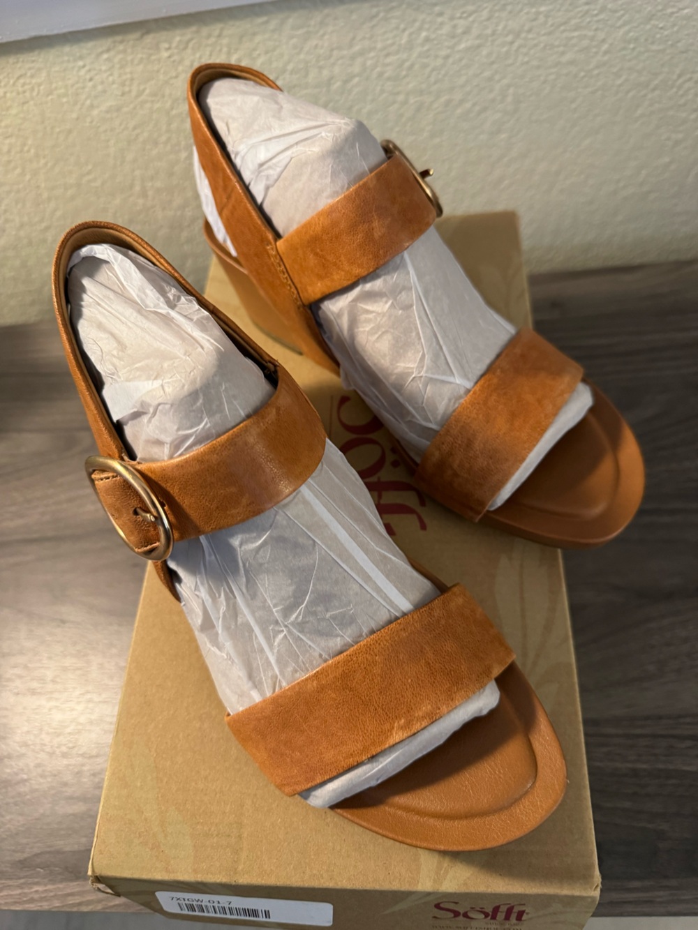 NWT Sofft Vaya (RET $120) Leather Wedge Sandals, Size 7 - Picture 3 of 6